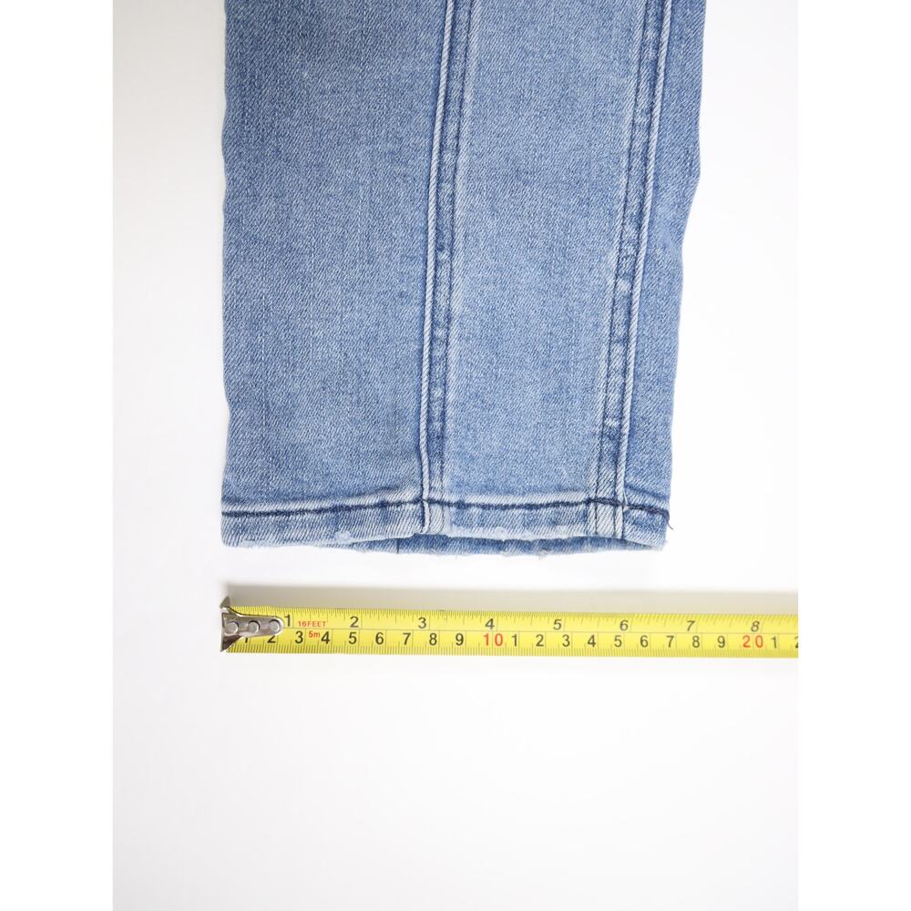 Utility Workwear KUT from the Kloth Reese Cargo Straight Ankle Medium Wash Jeans - Picture 11 of 15